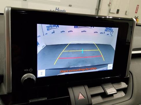 Used 2024 Toyota RAV4 XLE AWD/4WD image 24