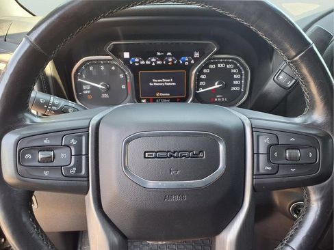 Used 2019 GMC Sierra 1500 Denali w/ Denali Ultimate Package AWD/4WD image 17