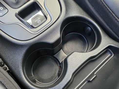 Used 2022 Jeep Cherokee Trailhawk w/ Sun, Sound & Nav Group image 35