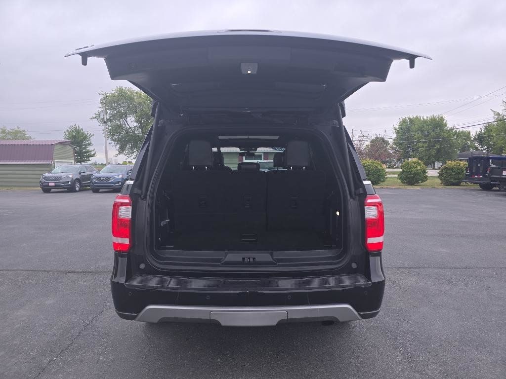 Used 2021 Ford Expedition XLT AWD/4WD image 9
