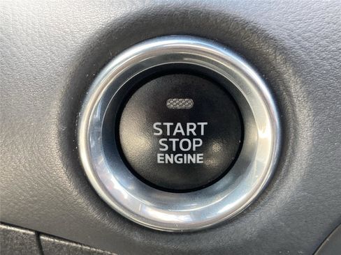 Used 2019 MAZDA CX-5 Touring image 17