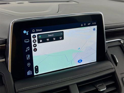 Used 2022 Chevrolet Suburban LT w/ LT Signature Plus Package image 16