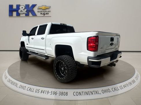 Used 2015 Chevrolet Silverado 2500 High Country w/ High Country Premium Package AWD/4WD image 4
