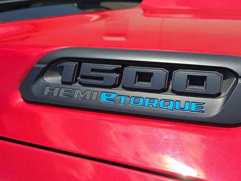 Used 2022 RAM 1500 Big Horn w/ Built-to-serve Edition AWD/4WD image 3