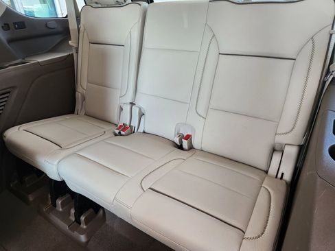 Used 2023 GMC Yukon Denali RWD image 34
