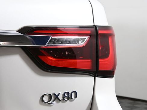 Used 2023 INFINITI QX80 Sensory w/ All-Season Package AWD/4WD image 13