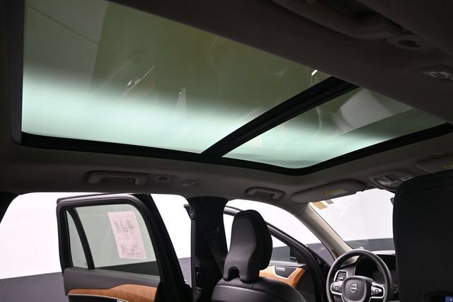 Used 2023 Volvo XC90 B6 Plus w/ Protection Package Premier AWD/4WD image 19