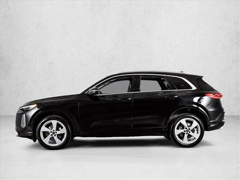 Certified 2025 Audi Q5 Premium Plus w/ Premium Plus AWD/4WD image 9
