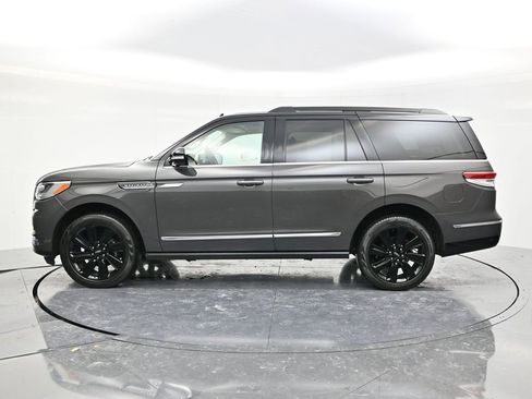 Used 2024 Lincoln Navigator Black Label image 8