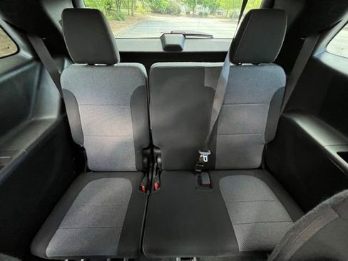 Used 2018 Chevrolet Traverse LT FWD image 27
