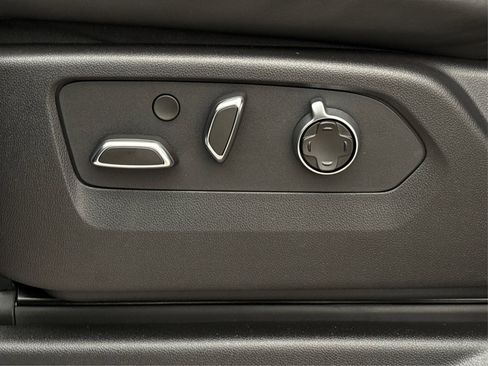 New 2025 Cadillac Escalade ESV Sport Platinum image 33