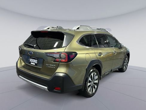 Used 2023 Subaru Outback Touring XT AWD/4WD image 7