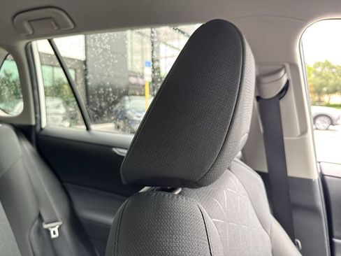 Used 2024 Toyota RAV4 XLE FWD image 20
