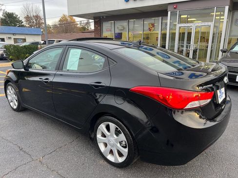 Used 2012 Hyundai Elantra Limited image 12