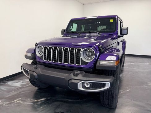 New 2026 Jeep Wrangler Unlimited Sahara AWD/4WD image 17