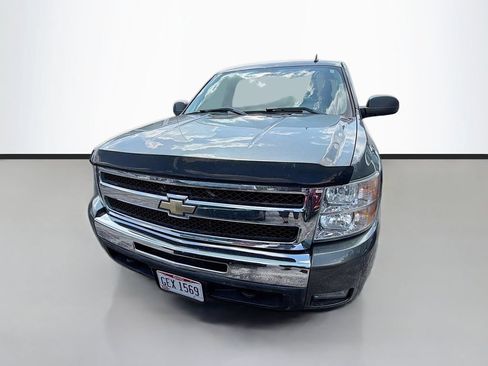 Used 2011 Chevrolet Silverado 1500 LT w/ All-Star Edition AWD/4WD image 2
