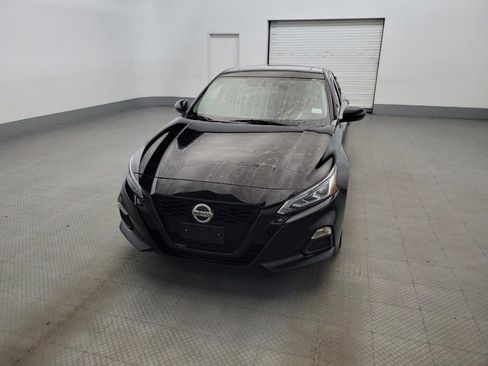 Used 2019 Nissan Altima 2.5 SR w/ SR Premium Package AWD/4WD image 15