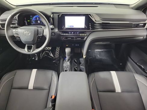 Used 2026 Toyota Camry SE FWD image 16