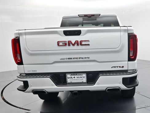 Used 2021 GMC Sierra 1500 AT4 w/ AT4 Premium Package AWD/4WD image 7