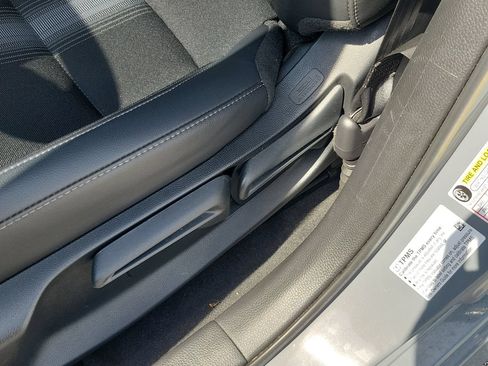 Used 2025 Honda Civic Sport image 16