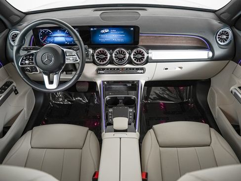 Certified 2023 Mercedes-Benz EQB 300 4MATIC image 13