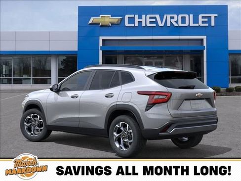 New 2026 Chevrolet Trax LT w/ Driver Confidence Package image 3