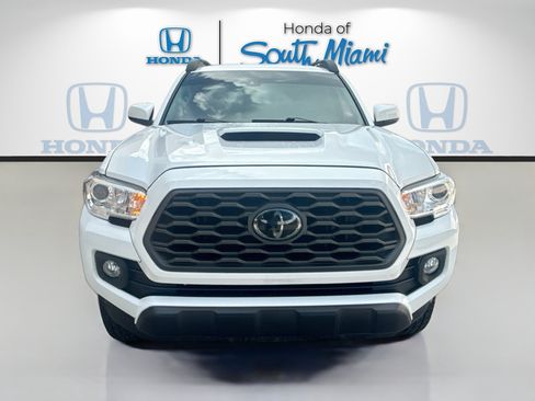 Used 2023 Toyota Tacoma SR AWD/4WD image 2