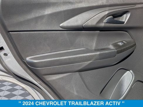 Used 2024 Chevrolet TrailBlazer ACTIV w/ Driver Confidence Package AWD/4WD image 30