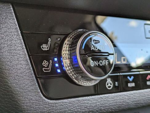 New 2026 Mitsubishi Outlander SEL image 28