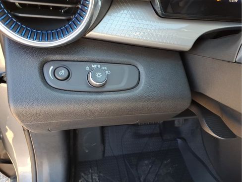 New 2026 Chevrolet Trax LT w/ Driver Confidence Package image 17