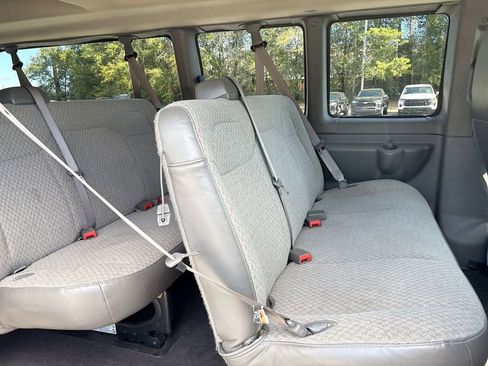 Used 2025 Chevrolet Express 3500 LS RWD image 13