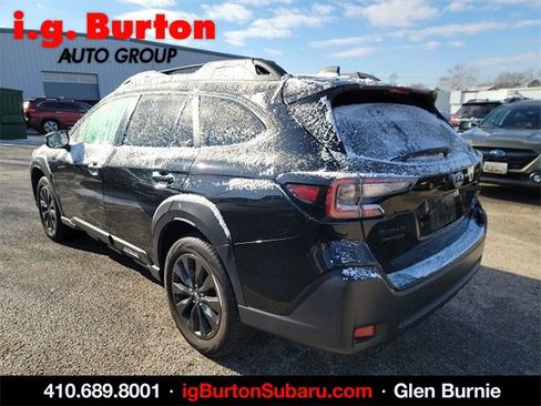 Used 2023 Subaru Outback Onyx Edition image 4