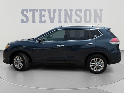 Used 2015 Nissan Rogue SV AWD/4WD image 2