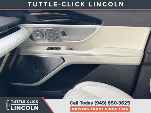 New 2026 Lincoln Nautilus Black Label w/ Jet Appearance Package image 21