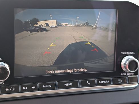 Used 2023 Mitsubishi Outlander SE image 26