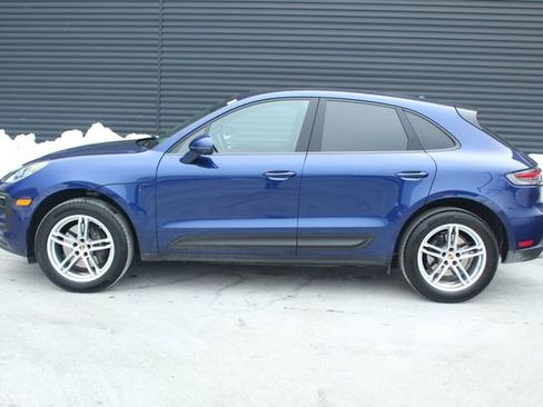 Certified 2024 Porsche Macan Base image 2