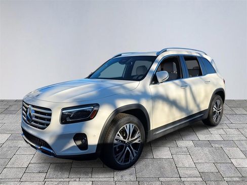 Certified 2025 Mercedes-Benz GLB 250 image 3
