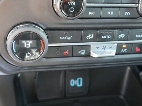 Used 2023 Ford Bronco Outer Banks AWD/4WD image 5