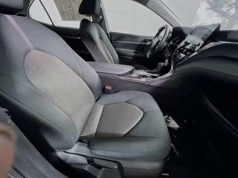 Used 2024 Toyota Camry LE image 30