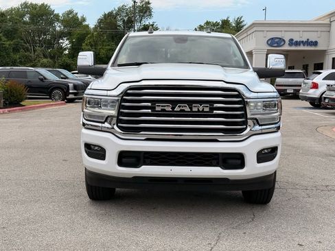 Used 2024 RAM 2500 Limited AWD/4WD image 2