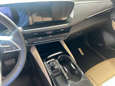 Used 2024 Buick Envision Preferred AWD/4WD image 5