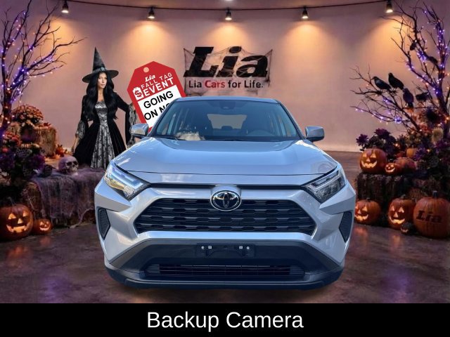 Used 2024 Toyota RAV4 LE AWD/4WD image 9