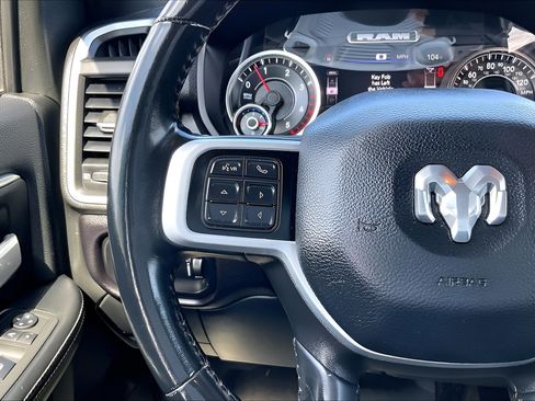 Used 2022 RAM 2500 Big Horn w/ Level B Equipment Group AWD/4WD image 10