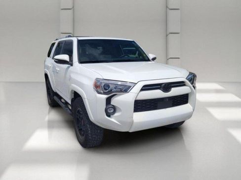 Used 2024 Toyota 4Runner SR5 Premium w/ Moonroof Package AWD/4WD image 3