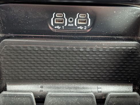 Used 2024 RAM 2500 Big Horn w/ Off Road Package image 19