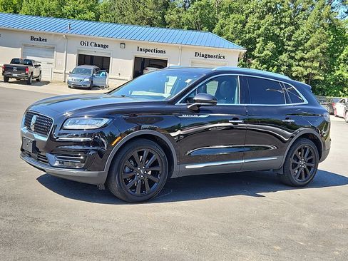 Used 2020 Lincoln Nautilus Reserve w/ Monochromatic Package AWD/4WD image 3