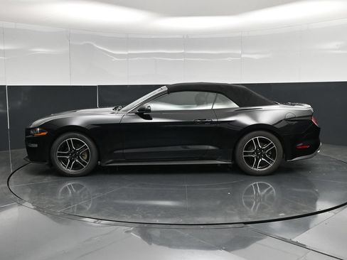 Used 2022 Ford Mustang Premium RWD image 9