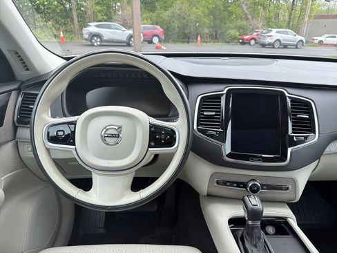 Used 2021 Volvo XC90 T6 Inscription w/ Climate Package AWD/4WD image 13