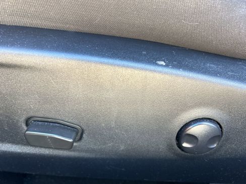 Used 2022 Dodge Challenger GT image 28