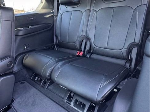 New 2026 Jeep Grand Cherokee L Limited image 12